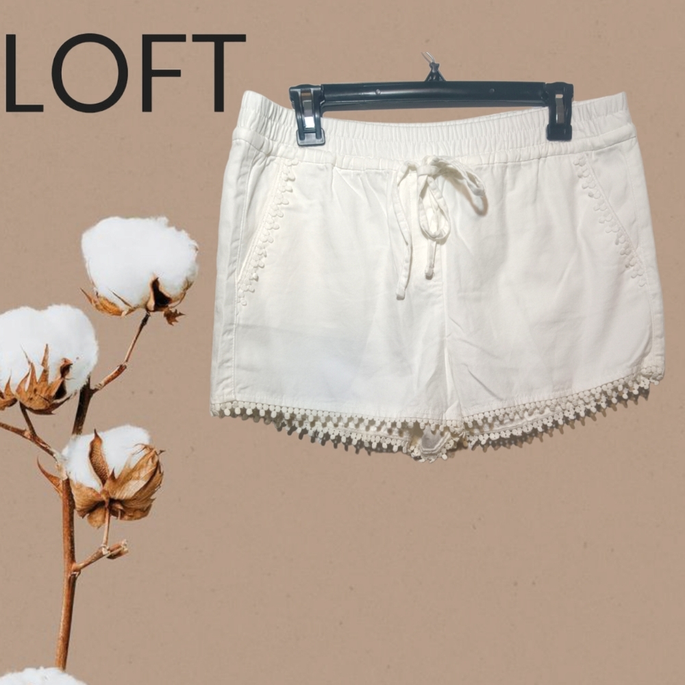 Loft White Ivory Shorts Size M